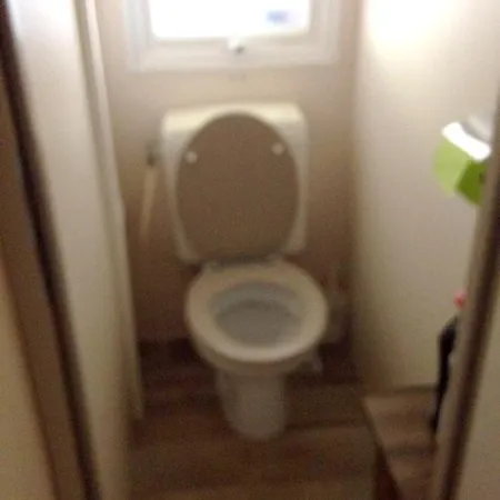 Bungalow De 3 Chambres A Frejus Avec Piscine Partagee Terrasse Amenagee Et Wifi A 5 Km De La Plage Holiday home *