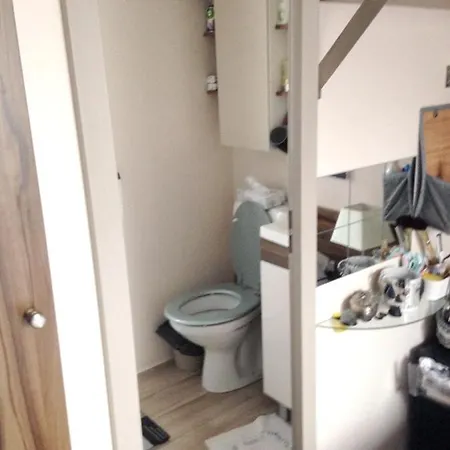 Bungalow De 3 Chambres A Frejus Avec Piscine Partagee Terrasse Amenagee Et Wifi A 5 Km De La Plage Holiday home