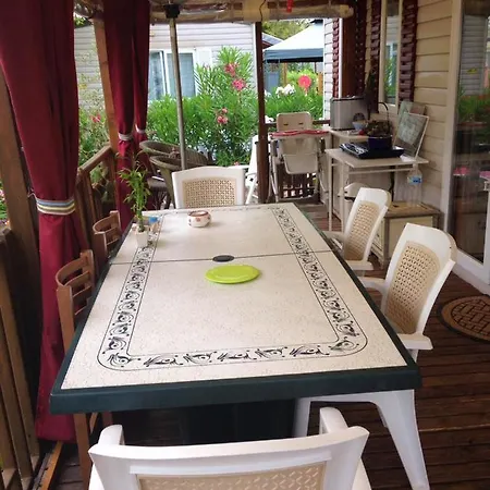 Holiday home Bungalow De 3 Chambres A Frejus Avec Piscine Partagee Terrasse Amenagee Et Wifi A 5 Km De La Plage